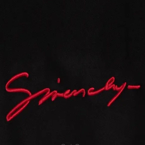 Chic Givenchy Paris scarf NWOT - Picture 3 of 5